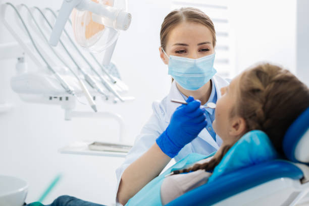 Best Root Canal Treatment  in El Cenizo, TX